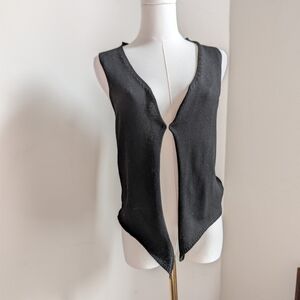🍒 𝑷𝑹𝑰𝑪𝑬 ↓ Elie Tahari Black Sleeveless Knit Vest